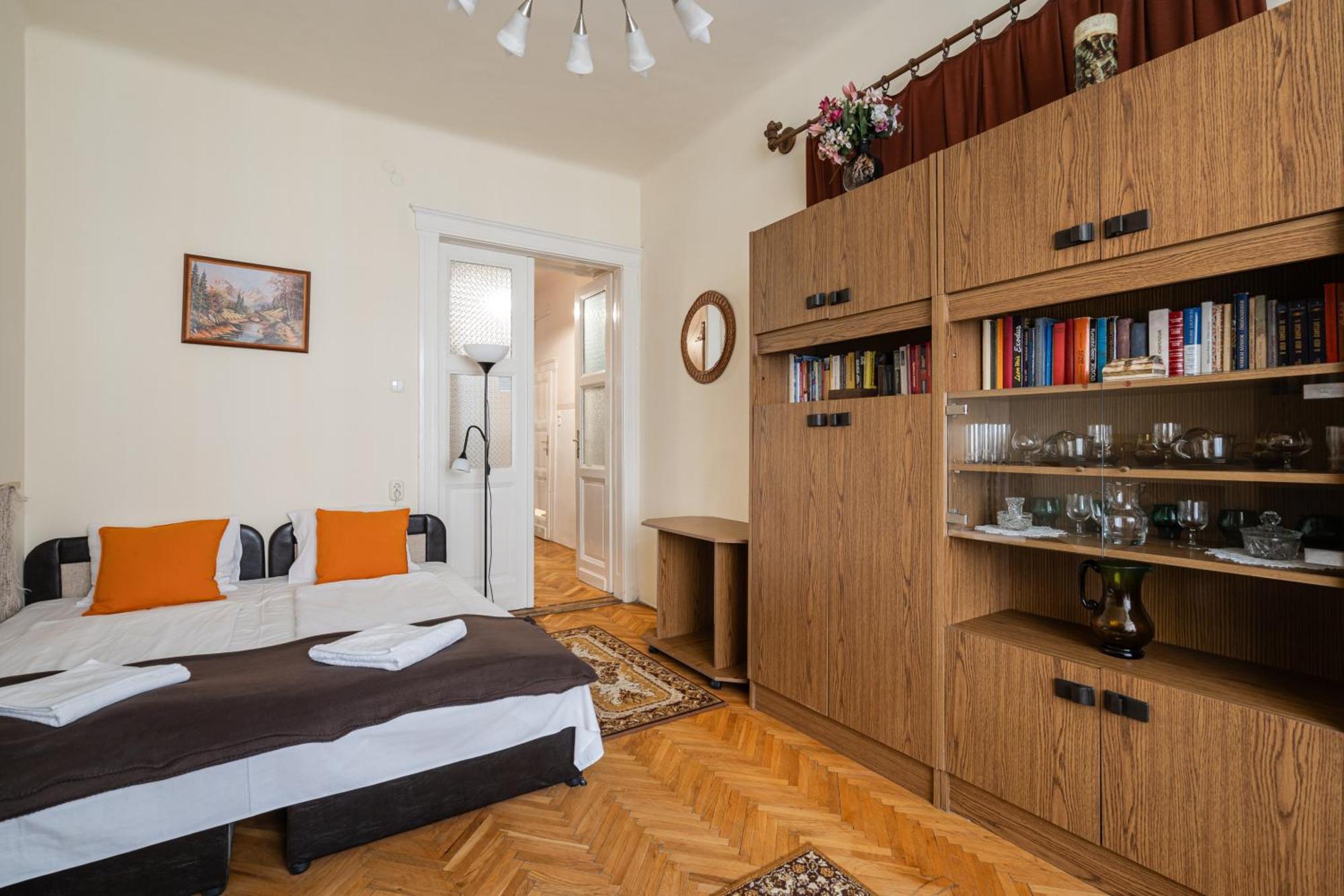 Bpr W21 Retro Home With Balcony Budapest Exterior foto